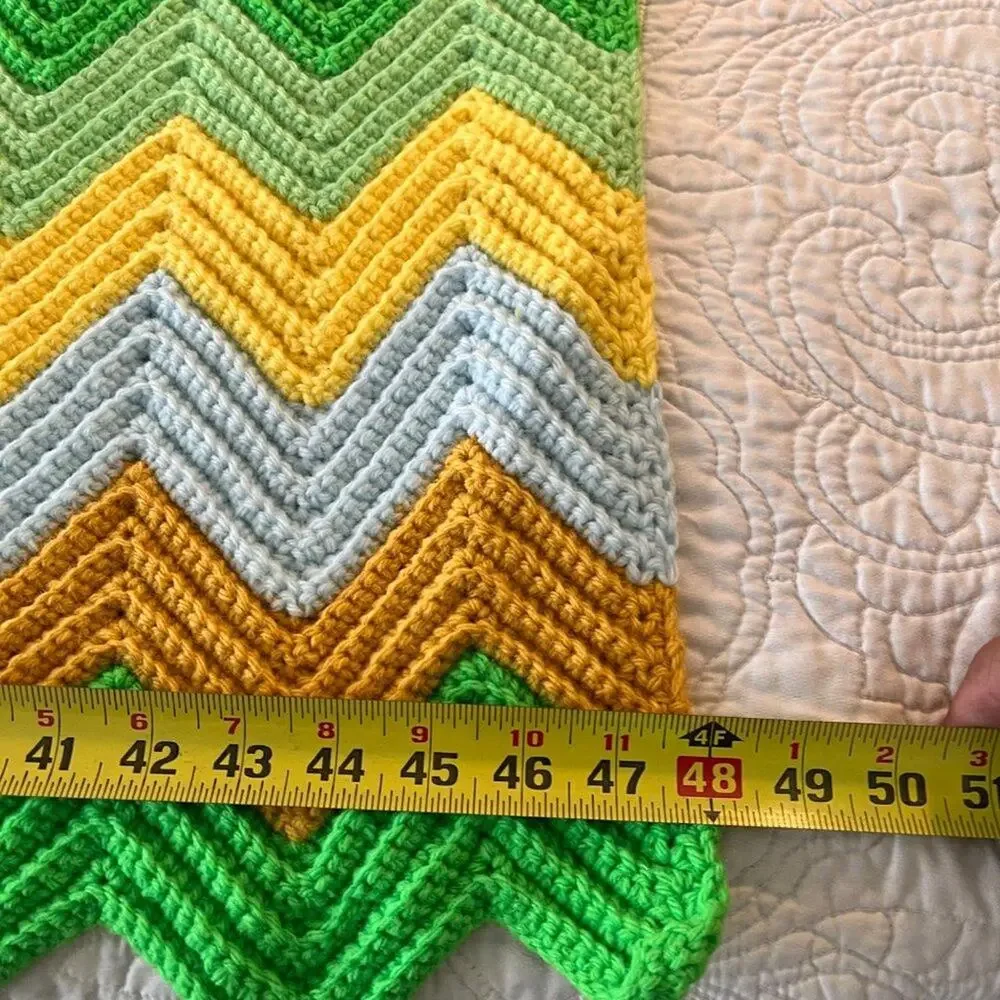 Vintage handmade chevron Knit textured throw blanket